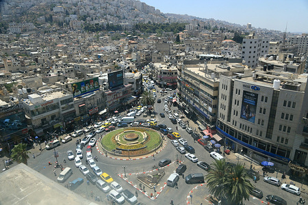 Palestinian cars line up to refuel at gas stations in the West Bank city of Nablus. Areas under the Palestinian Authority, headed by President Mahmoud Abbas, have been suffering from severe fuel shortages since the Israeli attacks on Iran. Many public buses stopped running in cities controlled by the Palestinian Authority.