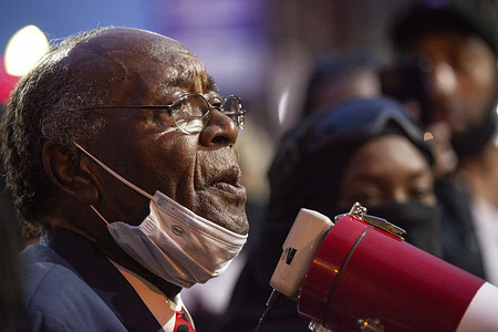 A reverend addresses the crowd of protesters and asks them all to love one another and treat each other properly.
Breonna Taylor was shot and killed by police in her own home on March 13, 2020 when the police issued a no knock warrant to her home. Jefferson Park in Louisville is now a memorial to Breonna Taylor, and has become a hub for many of the protests. People from all over the country met in Jefferson Park to rally demanding justice for Breonna Taylor.