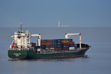 View of the container ship Contship Zen as it leaves the French Mediterranean port.