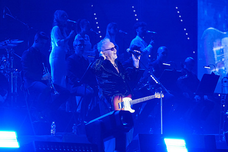 Italian singer-songwriter Umberto Tozzi performs live during his farewell tour "The Final Show - L'ultima notte rosa" at the Inalpi Arena.