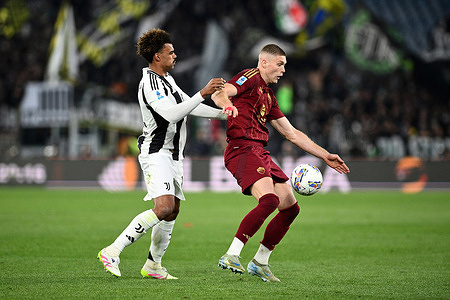 Artem Dovbyk (R) of AS Roma seen in action during the Serie A match between AS Roma and Juventus at Stadio Olimpico. Final score AS Roma 1 : 1 Juventus FC