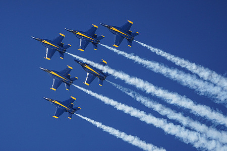 Blue Angels team does fighter aircraft display over the sky of San Francisco. San Francisco Fleet Week is an eagerly anticipated series of events hold in the San Francisco Bay Area that draws thousands of spectators to witness thrilling fighter aircraft displays. Among the star attractions, the renowned Blue Angels, a precision flying team of the U.S. Navy, take center stage, showcasing their extraordinary aerobatic maneuvers and high-difficulty stunts, continuing a beloved tradition.