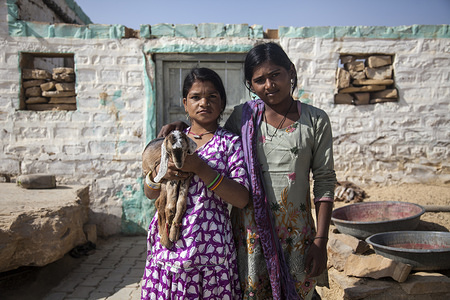 Two young women standing staring.
The state of Rajasthan is located in the North Western part of India bordering Pakistan. In 2017 it has a population of over 70 millions. It is one of the most underdeveloped states in India.