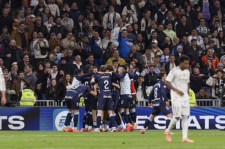 RC Celta de Vigo players celebrate a goal during the La Liga EA Sports 2025/2026 week 15 football match between Real Madrid CF and RC Celta de Vigo at Santiago Bernabeu Stadium. Final score: Real Madrid CF 0:2 RC Celta de Vigo