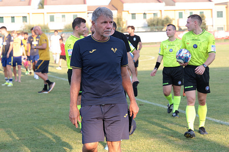 Marco Baroni, head coach of Hellas Verona FC seen during the friendly match between Hellas Verona and Calcio Lecco 1912 at Campo Sportivo Comunale. Final score; Hellas Verona 3:0 Calcio Lecco 1912.