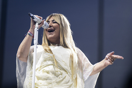 Amaia Montero, lead singer of the band ‘La Oreja de Van Gogh’, during a performance at the Movistar Arena on 22 September 2026 in Madrid, Spain.