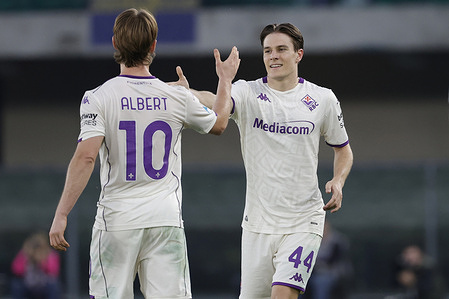 Nicolo Fagioli of ACF Fiorentina celebrates with his teammate Albert Gudmundsson of ACF Fiorentina during the Italian Serie A soccer match between Hellas Verona and ACF Fiorentina at Marcantonio Bentegodi Stadium. Final score; Hellas Verona 0:1 ACF Fiorentina.