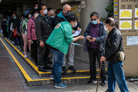 Hong Kong residents line up to receive their free COVID-19 vaccination.The Hong Kong Government recently extended social distancing measures, forcing many businesses such as gyms, salons, bars, and spas to close for an additional two months. Over 34,000 cases of COVID-19 were confirmed on Monday, bringing Hong Kong's total to over 190,000 in this latest outbreak. Dozens of deaths have also been recorded, with the majority not having been vaccinated against the disease.