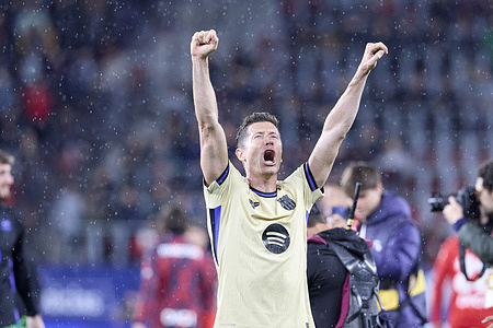 Robert Lewandowski (forward; FC Barcelona) celebrates after the Spanish football of the league EA, match between CA Osasuna and FC Barcelona at the Sadar Stadium. Final score; CA Osasuna 1:2 FC Barcelona