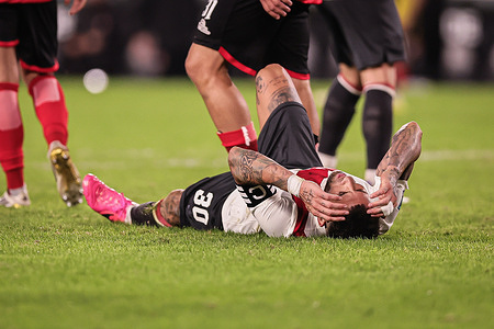 Nicolas Otamendi of River Plate reacts during the Torneo Clausura Mercado Libre 2026 match between River Plate and Barracas Central at the Mas Monumental (Monumental Stadium). Final score: River Plate 1-0 Barracas Central