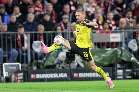 Julian Ryerson of Borussia Dortmund seen in action during the Bundesliga 2025/2026 match between Bayern Munich and Borussia Dortmund at Allianz Arena. Final Score; Bayern Munich 2:1 Borussia Dortmund.