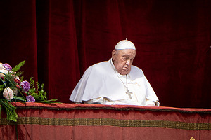 Vatican City, Vatican - 20/04/2025 12:17:23: Pope Francis delivers his traditional ‘Urbi et Orbi’ Blessing from the balcony of St. Peter's basilica overlooking St. Peter's Square in Vatican City.