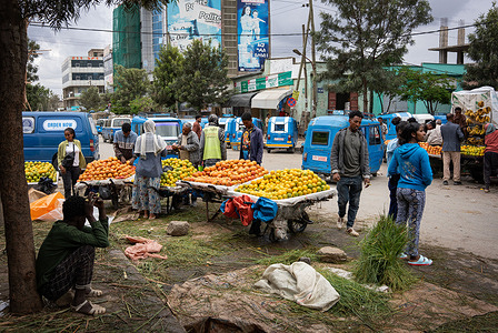 Fruit and vegetable market in Mekele.