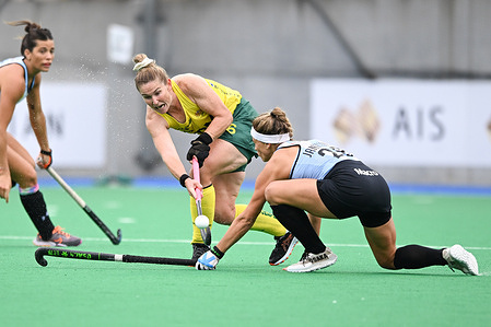 Penny Squibb (L) of Australia National Women's field hockey team and Julieta Jankunas (R) of Argentina Women's National field hockey team in action during the 2022/23 International Hockey Federation (FIH) Women's Pro-League match between Australia and Argentina at Tasmanian Hockey Centre. Final score; Australia 2:0 Argentina.