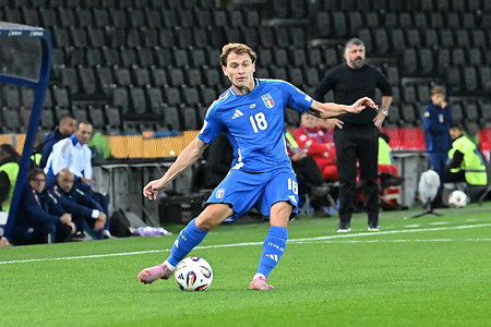Nicolo Barella of Italy seen in action during the European qualifier Fifa World Cup 2026 match between Italy and Israel at Friuli stadium. Final score; Italy 3 : 0 Israel.