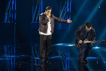 Eddie Brock performs during the second evening of Rai tv program Sanremo Top at Fabrizio Frizzi studios.