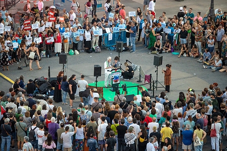 Panoramic view of Madrid's Puerta del Sol during the reading of the names of Palestinian children killed by Israel. At Madrid's Puerta del Sol, more than 300 cultural and communications figures read the names of Palestinian children murdered by Israel throughout Monday. Representatives of NGOs involved in the survival of Gazans also participated.