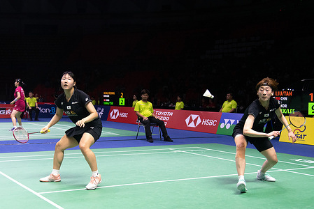 Baek Ha Na (L) and Lee So Hee (R) of South Korea play against Liu Sheng Shu and Tan Ning of China during the Badminton Women’s doubles in the Thailand Open 2023 at Huamark indoor Stadium. Baek Ha Na and Lee So Hee won over Liu Sheng Shu and Tan Ning 2:0 (22:20,21:14).