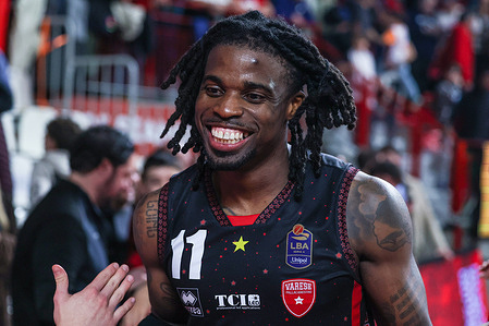 Ike Iroegbu #11 of Pallacanestro Varese OpenJobMetis celebrates during the LBA Lega Basket A 2025/26 Regular Season game between Pallacanestro Varese OpenJobMetis and Dinamo Sassari Banco di Sardegna at Itelyum Arena. Final score; Pallacanestro Varese OpenJobMetis 91:90 Dinamo Sassari Banco di Sardegna
