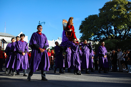 The procession of the Holy Sepulcher crosses the 25 de Mayo square in Sucre, on Good Friday. Hundreds of Catholic believers attended the 2024 traditional procession of the Holy Sepulcher, which traveled through the streets of central Sucre. This procession takes place every year during Holy Week.