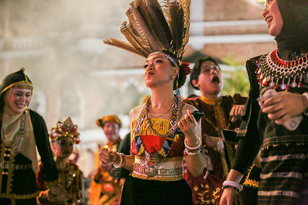 Peoples from multicultural ethnics dance together during the event. The Malaysian Ministry of National Unity had organized Harmony Parade 2025 in conjunction with Federal Territories day on 15-16th February 2025 at the Dataran Merdeka. The Harmony Parade aimed to strengthen unity and harmony spirits by showcasing the ethnic diversity, multicultural uniqueness and rich heritages and history about the Malaysian societies. More than 600 participants from 10 ethnic groups, including Malays, Indians, Chinese, Javanese, Sabahans, Sarawakians, Orang Asli, Baba & Nyonya, Siamese, and Chetti had performed during the parades.