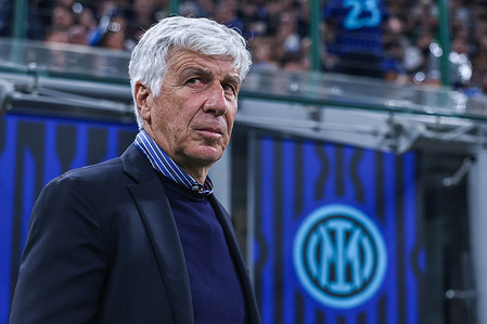 Gian Piero Gasperini Head Coach of AS Roma looks on during Serie A 2025/26 football match between FC Internazionale and AS Roma at San Siro Stadium. FC Internazionale 5 - 2 AS Roma