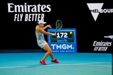 Ash Barty plays against Amanda Anisimova during the Australian Open 2022 Round 4 match of the Grand Slam tennis tournament at Rod Laver Arena in Melbourne Olympic Park.
Final score; Ash Barty won in two straight sets with a score of 6:4. 6:3 against Anisimova.