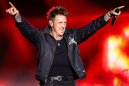 The lead singer of Papa Roach, Jacoby Shaddix performs live at Vilar de Mouros festival in Caminha unleashing raw energy and commanding the stage with his signature intensity.