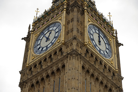 One of the clocks on Big Ben in central London is not working, leaving the landmark’s clock faces showing different times.