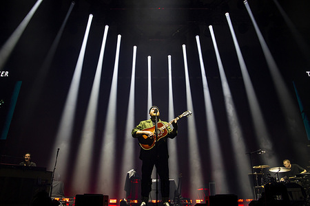 British singer-songwriter Tom Walker performs live during a concert at the SuperBock Arena in Porto.
