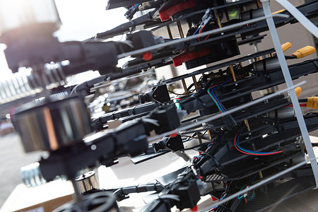 FPV drones seen ready for transfer by the Poroshenko Foundation to the Ukrainian armed forces. The Petro Poroshenko Foundation actively supports the Poroshenko Foundation Aid for the Armed Forces of Ukraine (AFU). Delivering critically important equipment to the front line. Recently, several containers of bog (mud) tires and two containers of charging stations were sent. Poroshenko emphasized that such vital items should not have to be purchased with the servicemen's salaries.
Drones are one of the priority areas of aid. Particular attention is paid to vehicle provision. In addition to the tires themselves, the Foundation supplies mobile tire repair workshops. Other equipment supplied includes drone detectors, 69 mobile auto repair workshops, dome-shaped EW (Electronic Warfare) systems and hundreds of Starlink terminals. The Poroshenko Foundation continues its work providing both ready-made devices and components for defence needs.