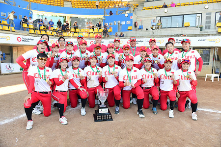 China team seen posing with the championship trophy during the 2019 Asia Pacific Cup.
China won over Chinese Taipei 4:3 to take the championship.
