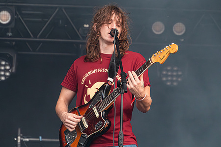 American singer-songwriter Michael Todd Gordon, better known by his stage name Mk.gee performs live on the Over Havet stage at SYD for Solen 2025. SYD for Solen or South of the Sun takes place in Valbyparken in Copenhagen on August 7, 8, and 9. This will be the 4th edition of the festival.