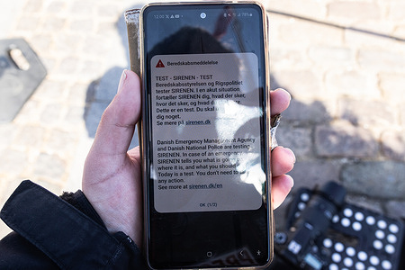 The Danish Emergency Management Agency and the National Police are testing S!RENEN, Denmark's mobile warning system, which is tested on the first Wednesday of May.