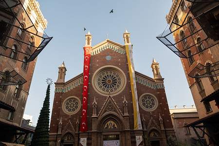 The appearance of St. Antuan Church. Tourists and locals flocked to the Sultanahmet Mosque and square, which Pope Leo XIV will visit on Saturday, November 29.