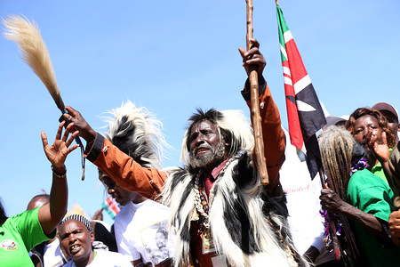 Some of the freedom fighters who pulled together under the movement seen reciting songs during the commemoration.
Kenya’s freedom fighters against British colonial rule called ‘Mau Mau’ commemorated the execution of their leader Dedan Kimathi on February 18, 1957. His body was buried at an unknown grave, widow Mukami Kimathi wants his grave disclosed and remains exhumed for a decent burial.