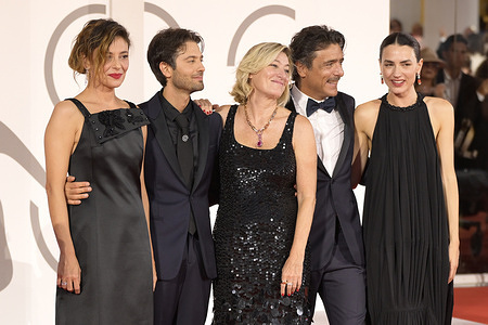 From left to right Jasmine Trinca, Romana Maggiora Vergaro, Valeria Bruni Tedeschi, Adriano Giannini and Paolo Strippoli attend the red carpet of movie L'estranea during the 83rd Venice Film Festival at Palazzo del Cinema.