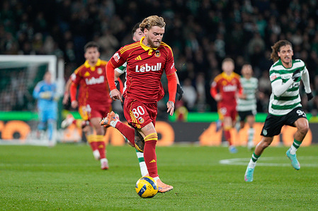 Ole Pohlmann of Rio Ave FC seen in action during the Liga Portugal Betclic football match between Sporting CP and Rio Ave FC at Estadio Jose Alvalade. Final score: Sporting CP 4:0 Rio Ave FC