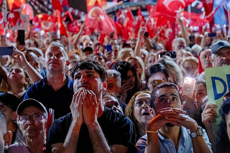 Citizens seen following the rally with enthusiasm and excitement. Hundreds of Republican People's Party (CHP) supporters gathered at Kadıköy Pier Square for the 53rd “Standing Up for the Will of the People” rally, held after a court-appointed trustee was assigned to the CHP Istanbul Provincial Directorate. The rally is part of a series launched by the CHP following the arrest of Istanbul Mayor Ekrem İmamoğlu.