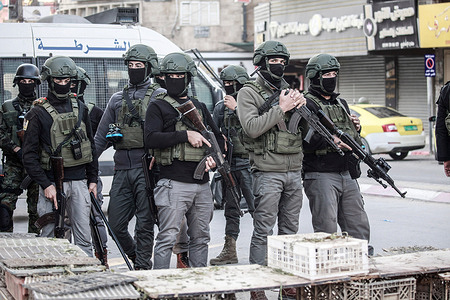 Palestinian security forces are seen enforcing the law in the center of the West Bank city of Jenin and its camp. Intense encounters and confrontations were witnessed in the northern West Bank city of Jenin after the Palestinian Authority arrested several militants from Palestinian armed brigades.