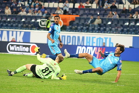 Aleksander Erokhin (R), Wilson Isidor (C) of Zenit and Bogdan Ovsyannikov (81) of Krylia Sovetov seen in action during the Russian Premier League football match between Zenit Saint Petersburg and Krylia Sovetov Samara at Gazprom Arena. Final score; Zenit 3:1 Krylia Sovetov Samara.