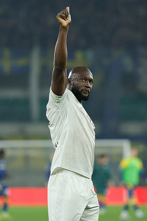Romelu Lukaku of SSC Napoli seen in action during the Italian Serie A soccer match between Hellas Verona FC and SSC Napoli at Marcantonio Bentegodi Stadium. Final score; Hellas Verona FC 1:2 SSC Napoli.