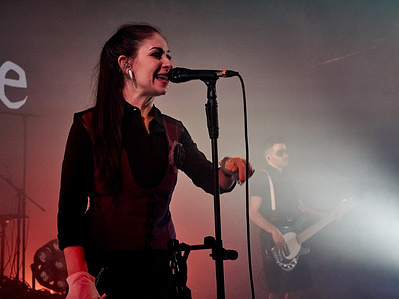 Darya Pavlovich performs during the December Tardigrade Inferno concert at Arbat Hall.
St. Petersburg's band, the Tardigrade Inferno performed at Arbat Hall in Moscow. Musicians play an interesting and little-spread direction - dark cabaret metal. The band opened up with the eccentric Absent Sunday.