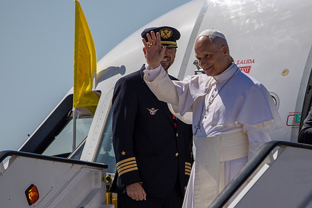 Pope Leo XIV bids farewell to Madrid and continues his apostolic journey to Barcelona and the Canary Islands from Adolfo Suárez Madrid-Barajas International Airport