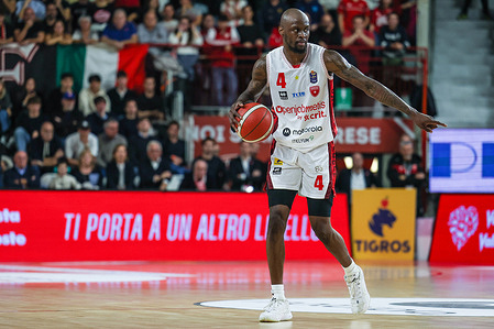 Taze Moore of Pallacanestro Varese OpenJobMetis is seen in action during LBA Lega Basket A 2025/26 Regular Season game between Pallacanestro Varese OpenJobMetis and Dolomiti Energia Trentino at Itelyum Arena. Final score Pallacanestro Varese OpenJobMetis 74 | 85 Dolomiti Energia Trentino