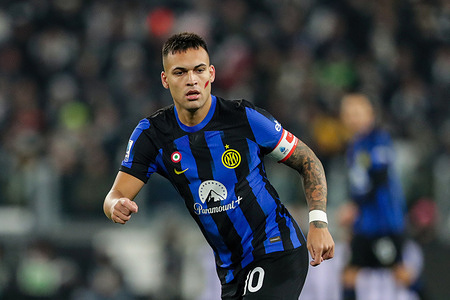 Lautaro Martinez of Inter seen in action during the 2023-24 Serie A football match between Juventus and Inter at Allianz Stadium. Final score; Juventus 1:1 Inter.