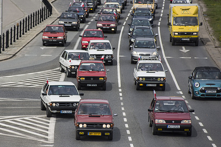 Dozens of Polonez vehicles passed through the streets of Warsaw on the occasion of the car's 43rd birthday.
Collectors and owners of auto vehicle known as Polonez marked the 43rd birthday of the car in Warsaw. The FSO Polonez is a motor vehicle that was developed in Poland in collaboration with Fiat and produced by Fabryka Samochodów Osobowych (Passenger Car Factory) - better known as FSO - from 1978 to 2002. It was a new hatchback design by Giorgetto Giugiaro. The vehicle was an absolute hit of the communist times in Poland, also very famous in the so called Eastern Block.