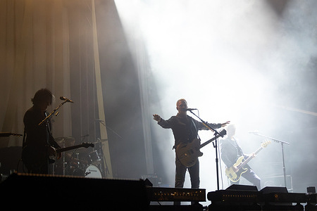 Vocalist and guitarist Josh Homme, guitarist and multi-instrumentalist Troy Van Leeuwen, bassist Michael Shuman, and drummer Jon Theodore of the American rock band Queens of the Stone Age perform live on the Over Havet – Over the Sea at Syd For Solen 2025. Syd For Solen or South of the Sun takes place in Valbyparken in Copenhagen on August 7, 8, and 9. This will be the 4th edition of the festival.