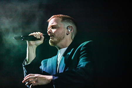 Kae Tempest performs live at the Estragon Club. A mix of spoken word, rap, and electronic music characterized the evening. Tempest performed new tracks from Self Titled, described as her most autobiographical and intimate work.