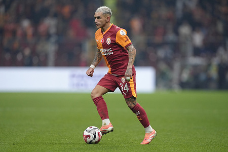 Lucas Torreira of Galatasaray SK seen in action during the Turkish Super League match between Galatasaray and Trabzonspor at Rems Park Stadium. Final Score; Galatasaray 0 : 0 Trabzonspor.